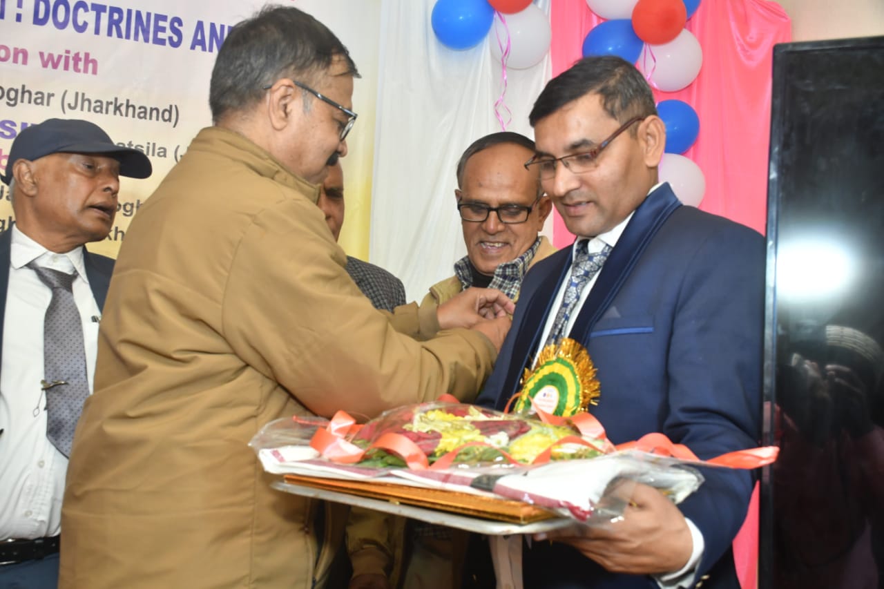 International Interdisciplinary Seminar on Dimensions of Indian Knowledge Systems Concludes Successfully (4)